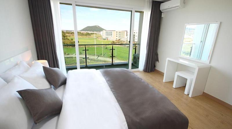 เดอะ โฟร์ เกรส รีสอร์ต Hotel เมืองเชจู ภายนอก รูปภาพ