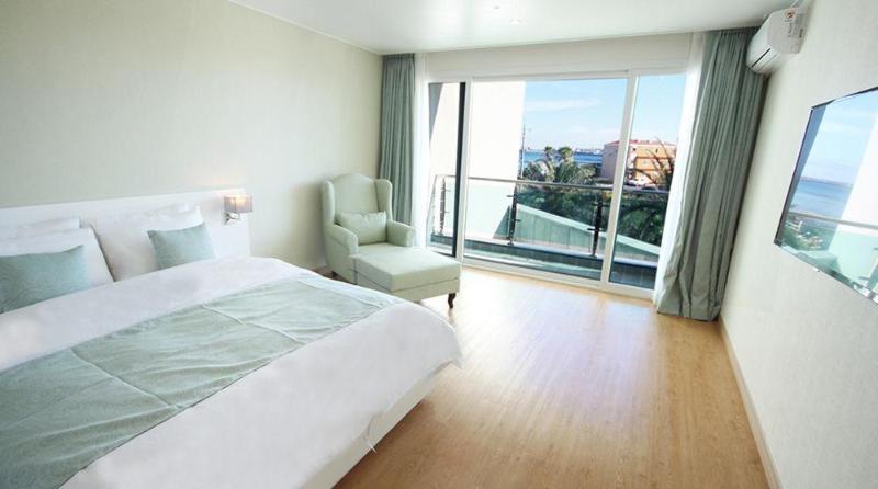 เดอะ โฟร์ เกรส รีสอร์ต Hotel เมืองเชจู ภายนอก รูปภาพ