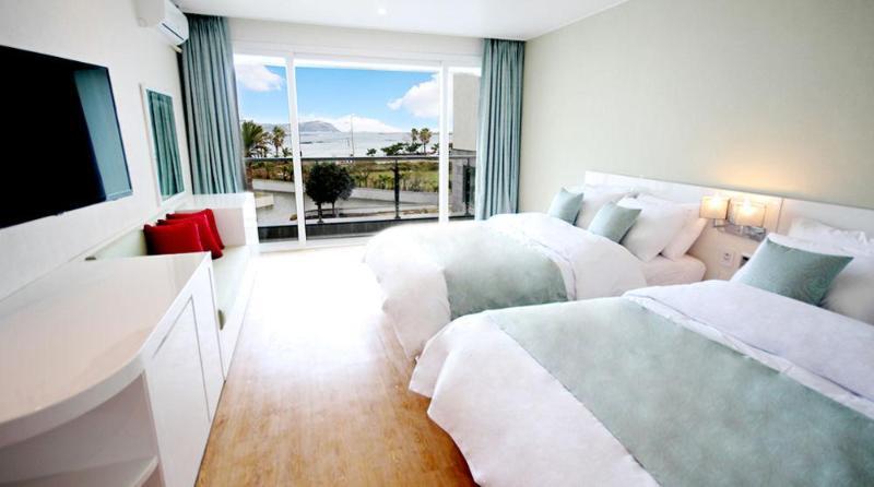 เดอะ โฟร์ เกรส รีสอร์ต Hotel เมืองเชจู ภายนอก รูปภาพ