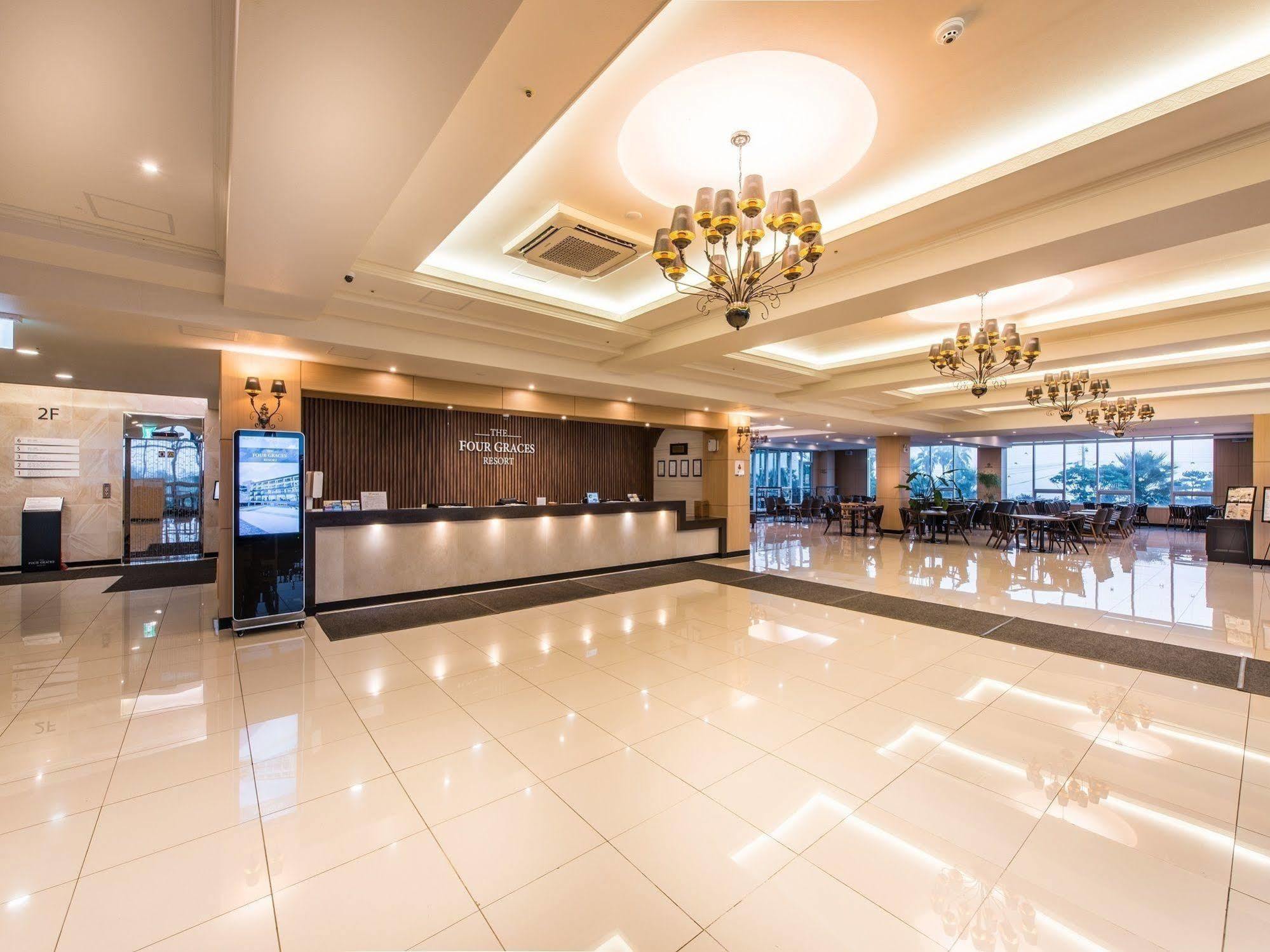 เดอะ โฟร์ เกรส รีสอร์ต Hotel เมืองเชจู ภายนอก รูปภาพ