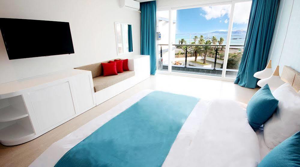 เดอะ โฟร์ เกรส รีสอร์ต Hotel เมืองเชจู ภายนอก รูปภาพ
