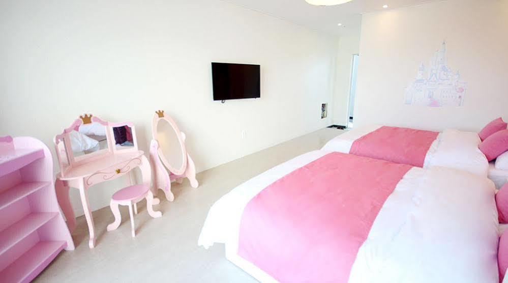เดอะ โฟร์ เกรส รีสอร์ต Hotel เมืองเชจู ภายนอก รูปภาพ