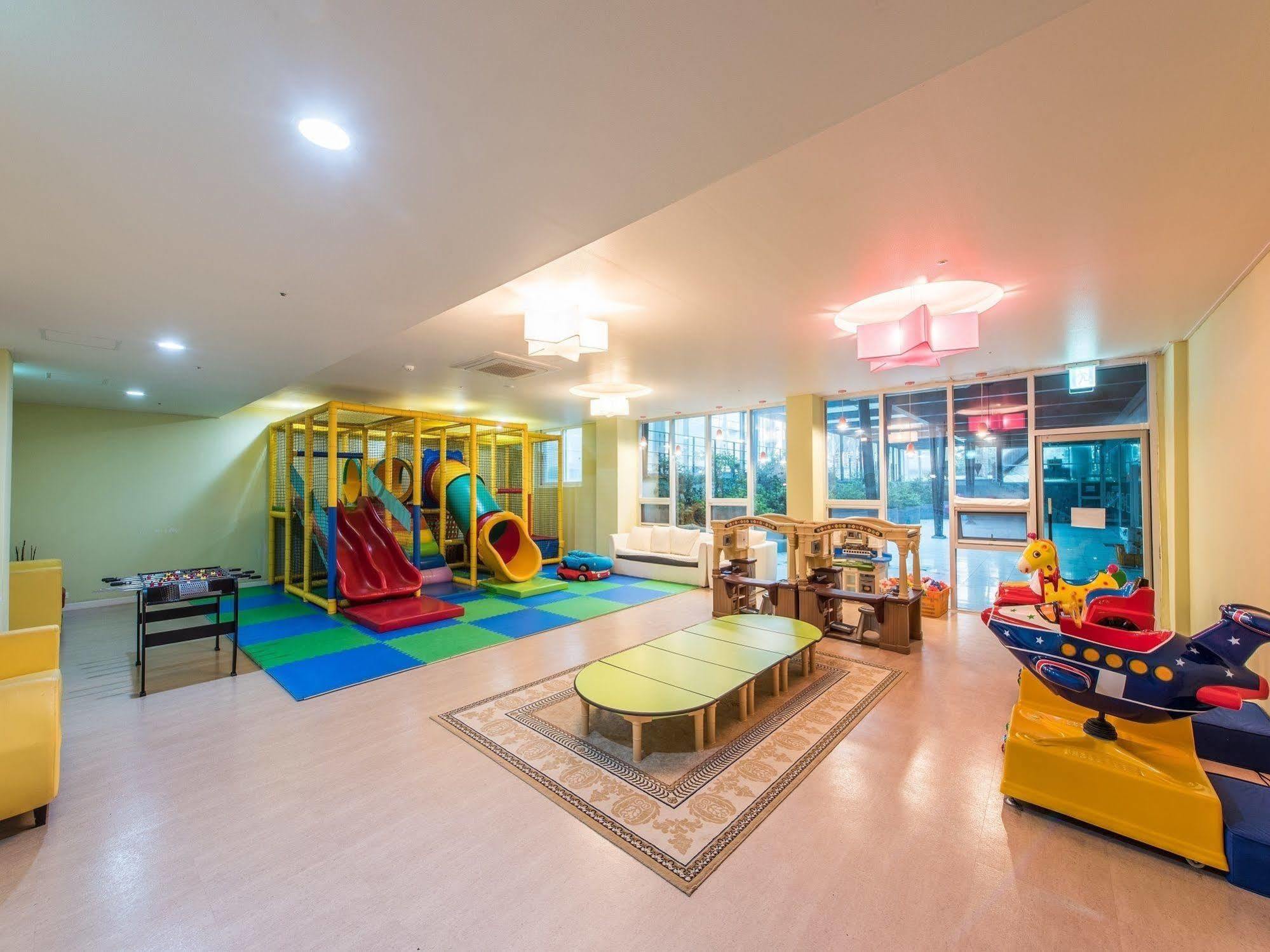 เดอะ โฟร์ เกรส รีสอร์ต Hotel เมืองเชจู ภายนอก รูปภาพ