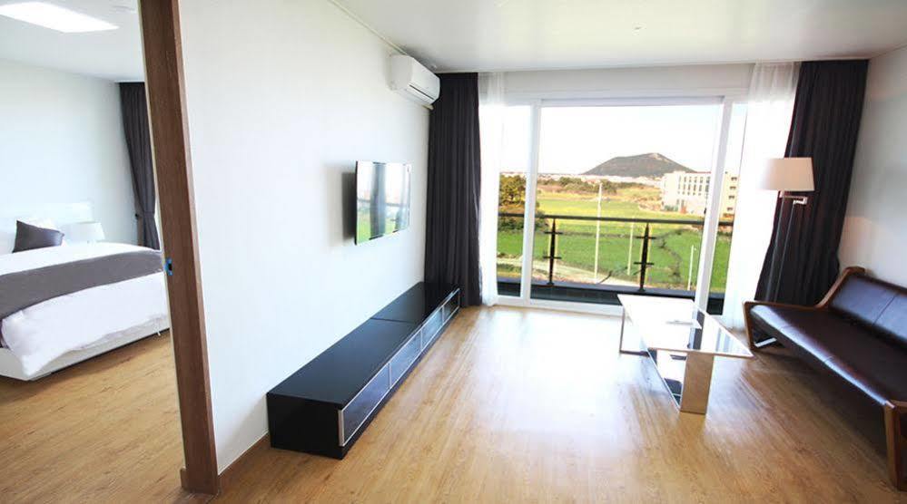 เดอะ โฟร์ เกรส รีสอร์ต Hotel เมืองเชจู ภายนอก รูปภาพ